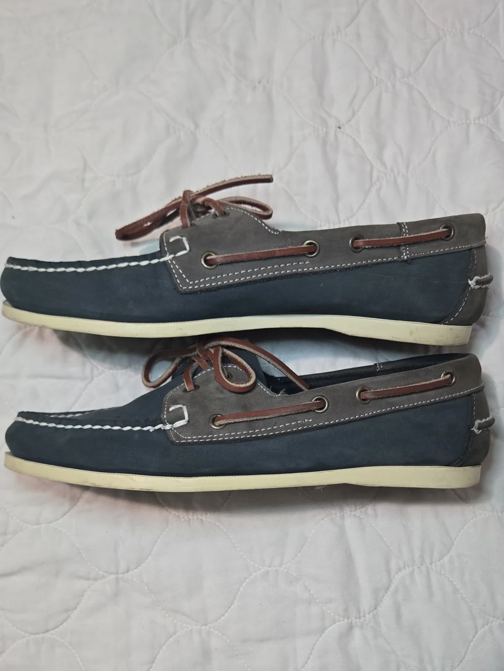 Men's Two-Tone Leather Boat Shoes in Navy, Gray and Brown Mens Size 10.5